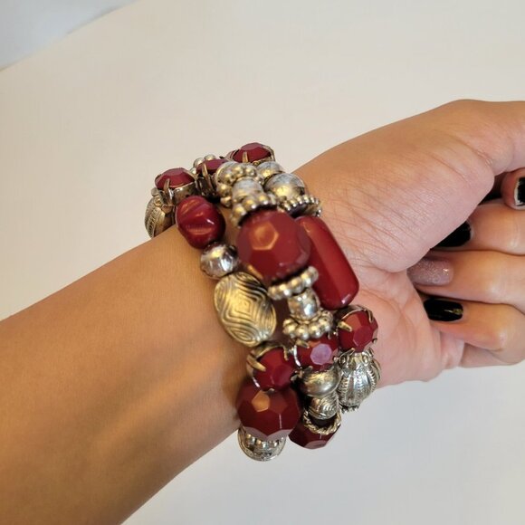 Chunky Red Beaded Bracelet - Picture 2 of 7